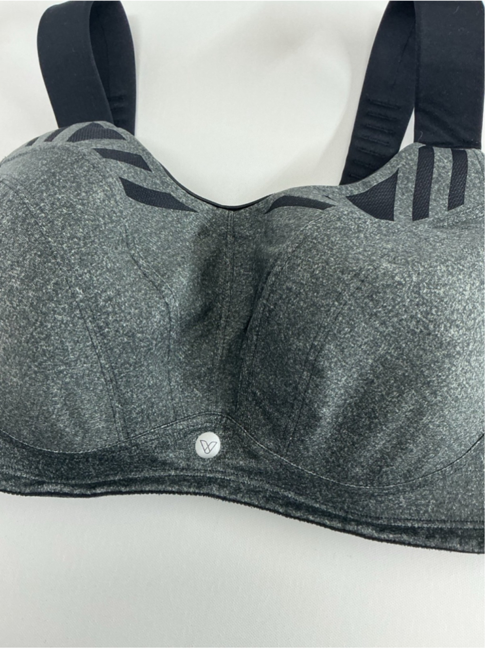 Livi active sport bra size 42DD - Picture 2 of 4